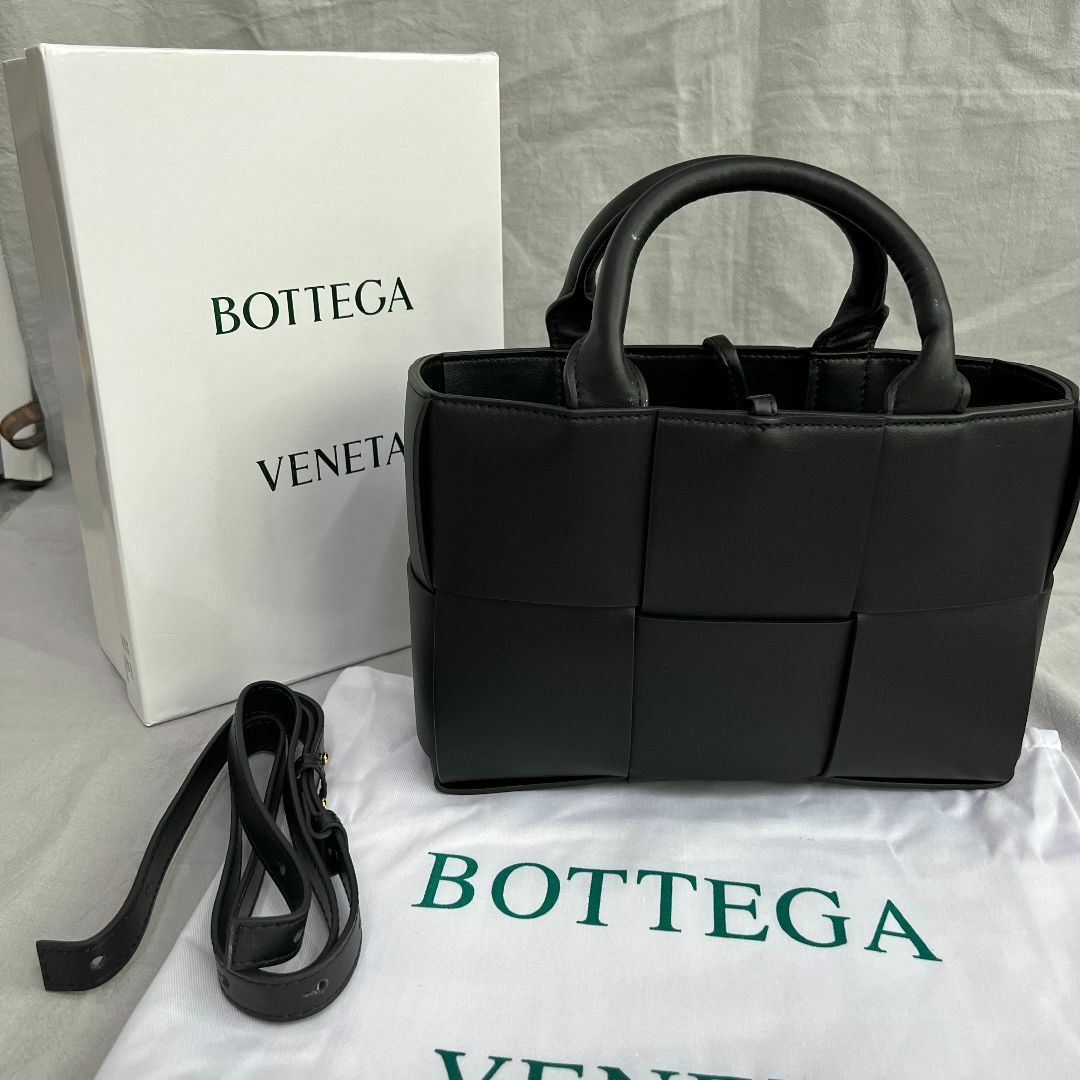 定番人気Bottegaveneta　トードバッグ