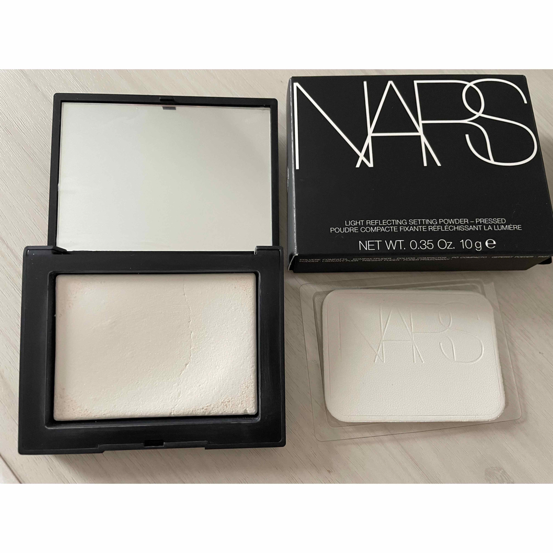 NARS(ナーズ)のNARS ライトリフレクティングセッティングパウダー プレスト 5894　10g コスメ/美容のベースメイク/化粧品(フェイスパウダー)の商品写真