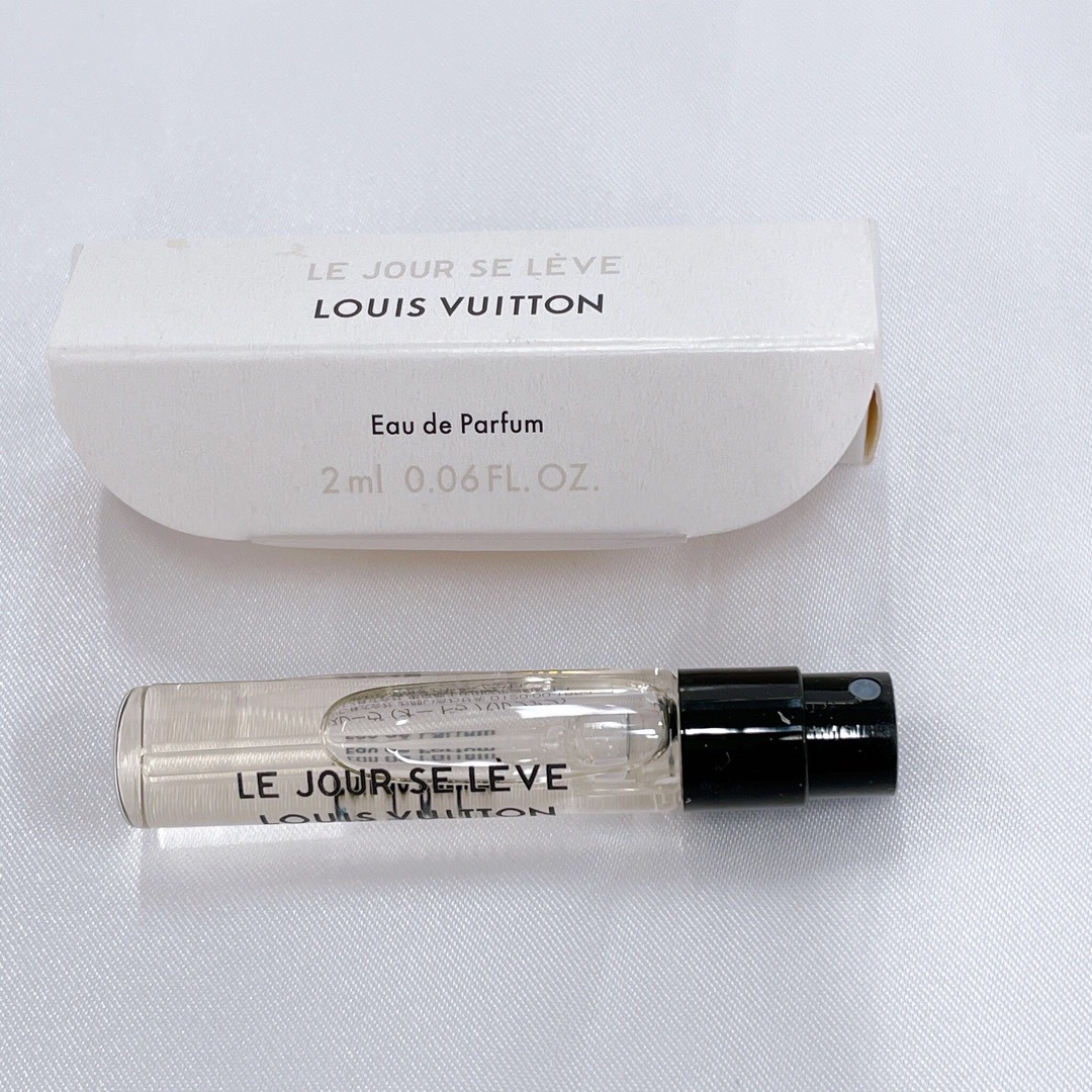 LOUIS VUITTON(ルイヴィトン)のヴィトン　香水　サンプル　ルジュール・スレーヴ　2ml コスメ/美容の香水(ユニセックス)の商品写真