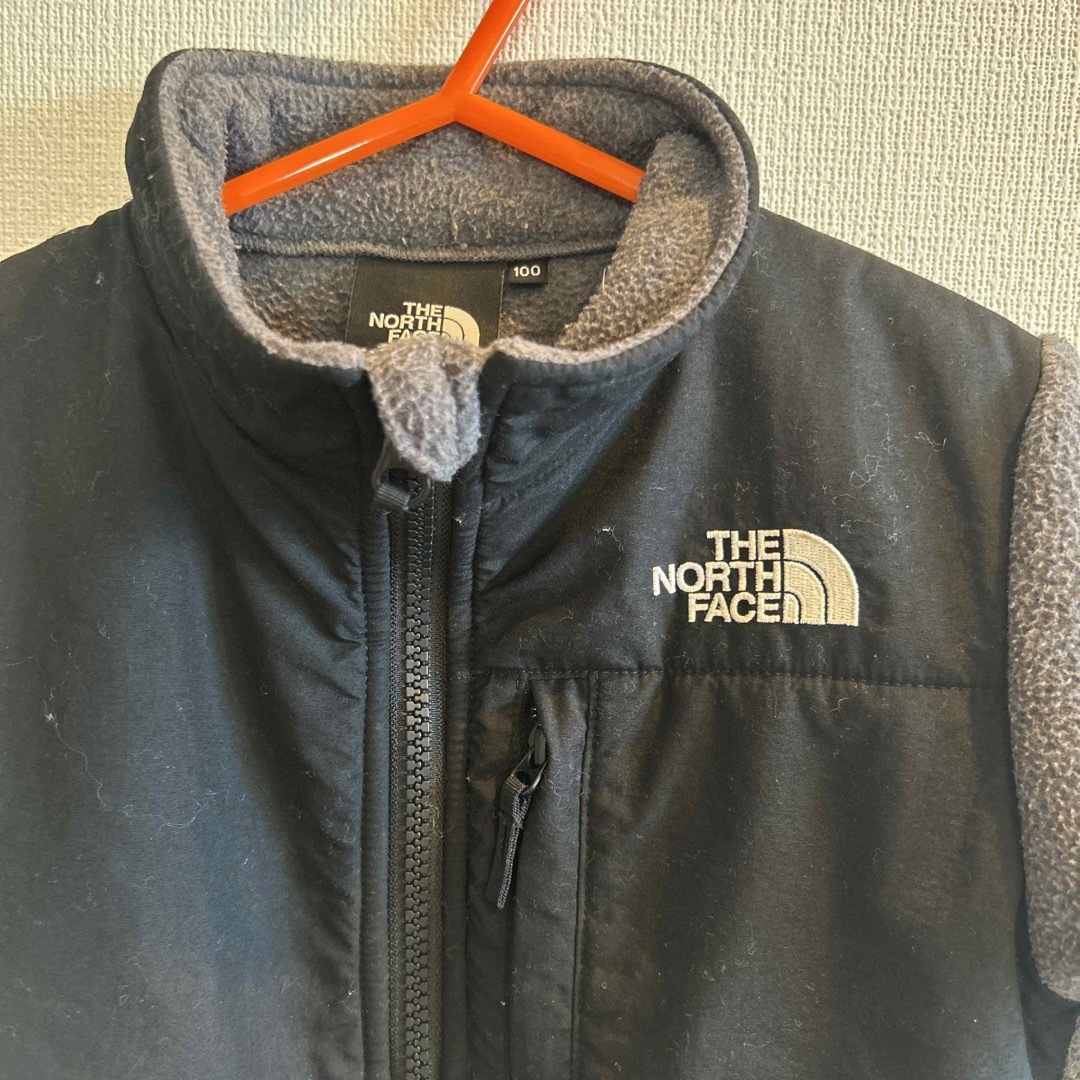 THE NORTH FACE(ザノースフェイス)の男児アウター100ノースフェイス キッズ/ベビー/マタニティのキッズ服女の子用(90cm~)(ジャケット/上着)の商品写真