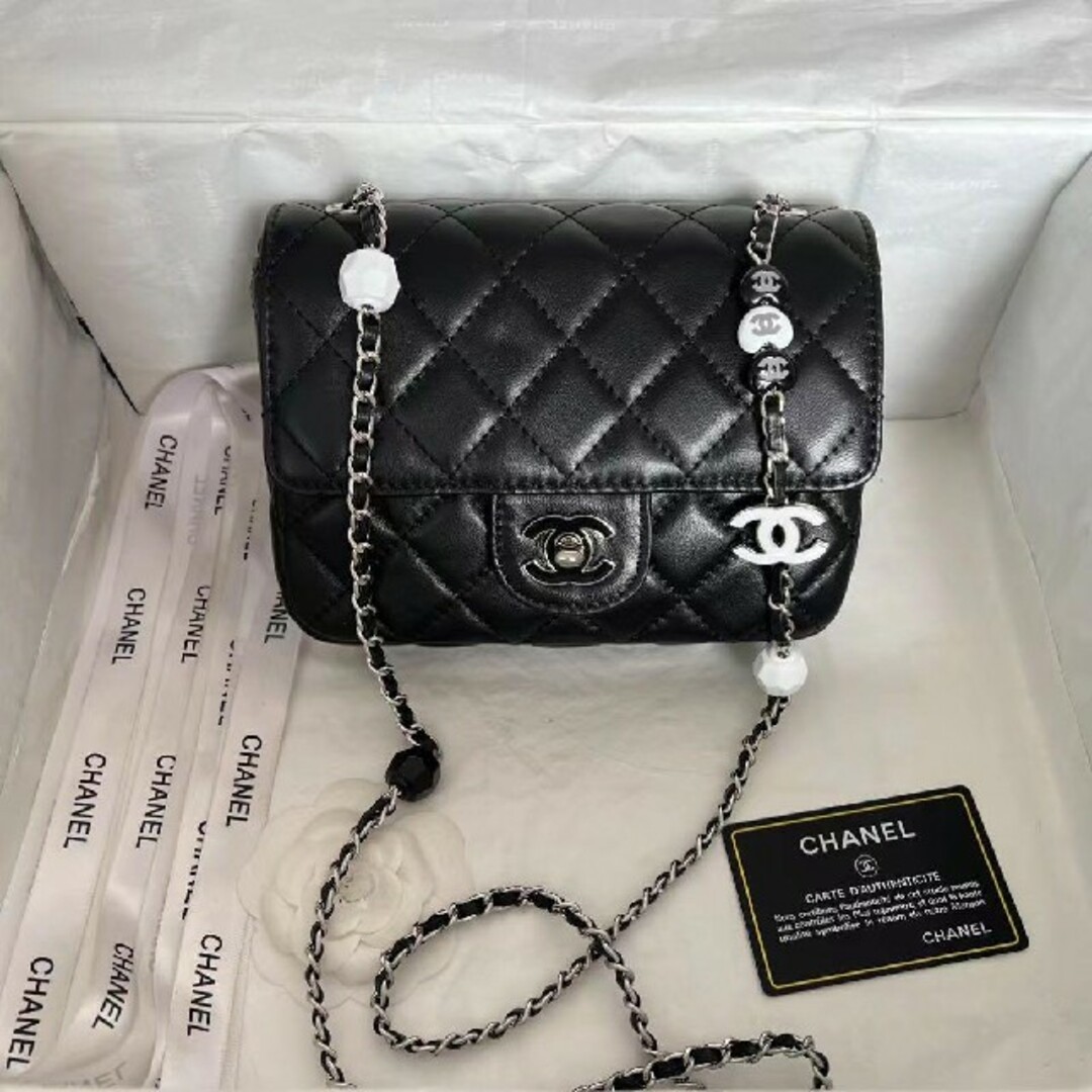 CHANEL シャネル ショルダーバック エナメルバックル-