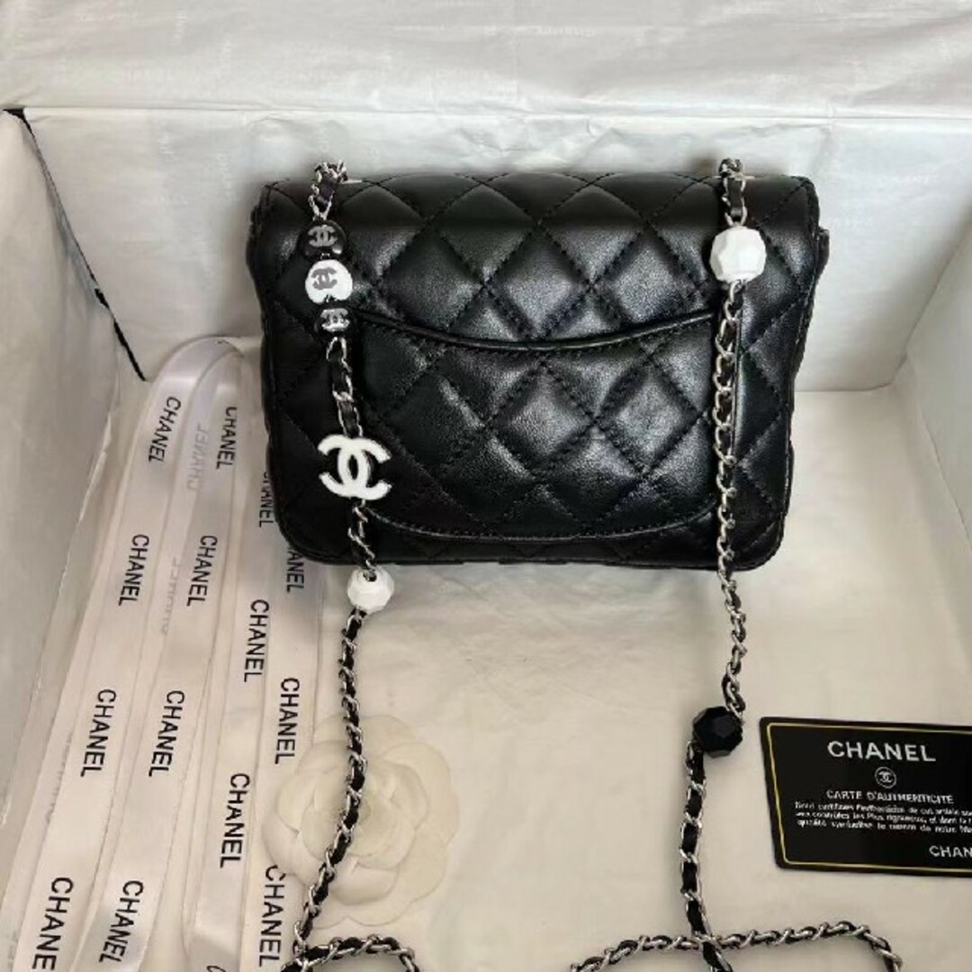CHANEL シャネル ショルダーバック エナメルバックル-