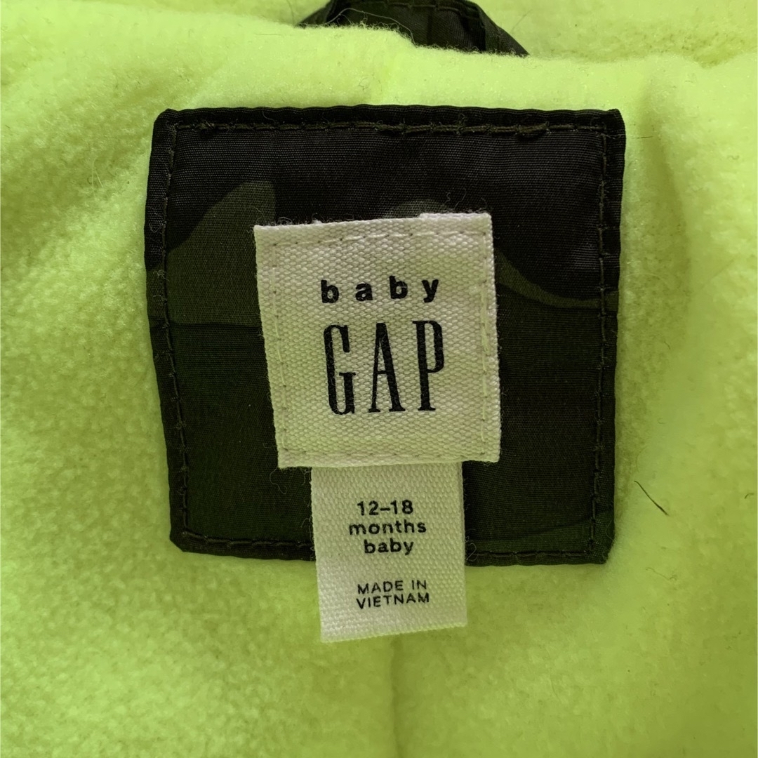 babyGAP(ベビーギャップ)のベビーギャップgapキッズ防寒ダウン　カバーオール　迷彩 キッズ/ベビー/マタニティのベビー服(~85cm)(カバーオール)の商品写真