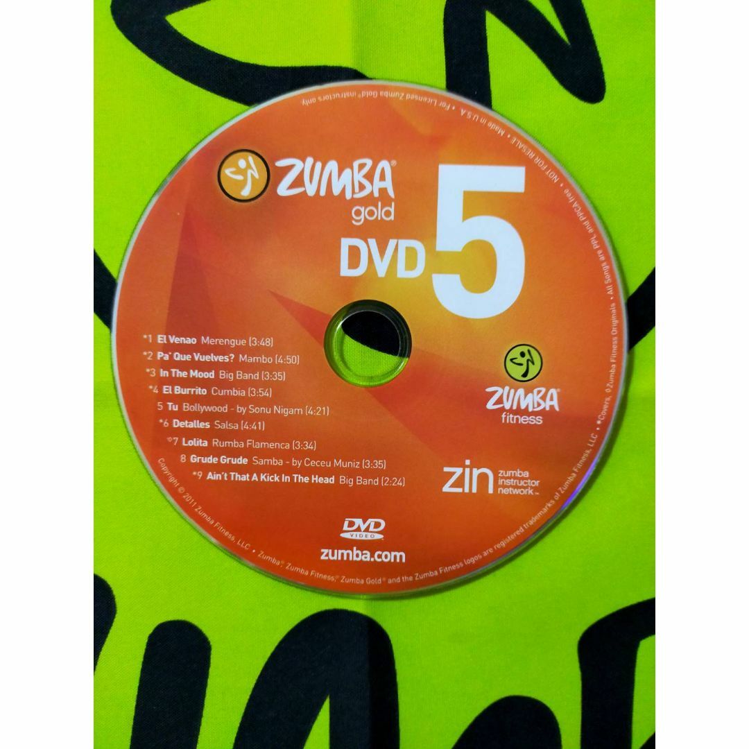 Zumba(ズンバ)のZUMBA GOLD 5 ズンバ ゴールド DVD CD インストラクター専用 エンタメ/ホビーのDVD/ブルーレイ(スポーツ/フィットネス)の商品写真