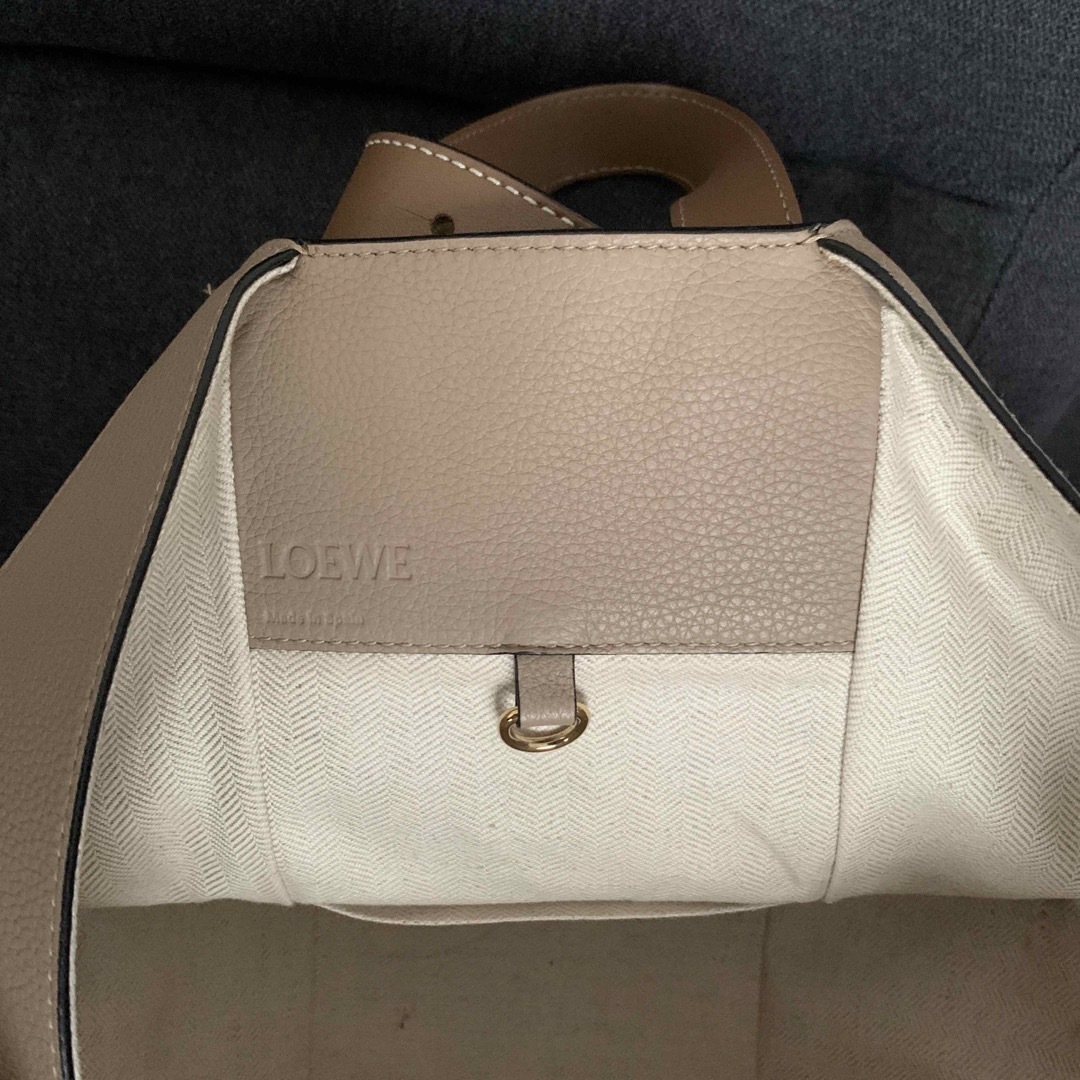 LOEWE(ロエベ)のLOEWE レディースのバッグ(ハンドバッグ)の商品写真