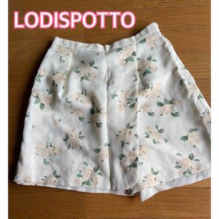 ロディスポット(LODISPOTTO)の【美品】LODISPOTTO ロディスポット  花柄 ショートパンツ キュロット(ショートパンツ)