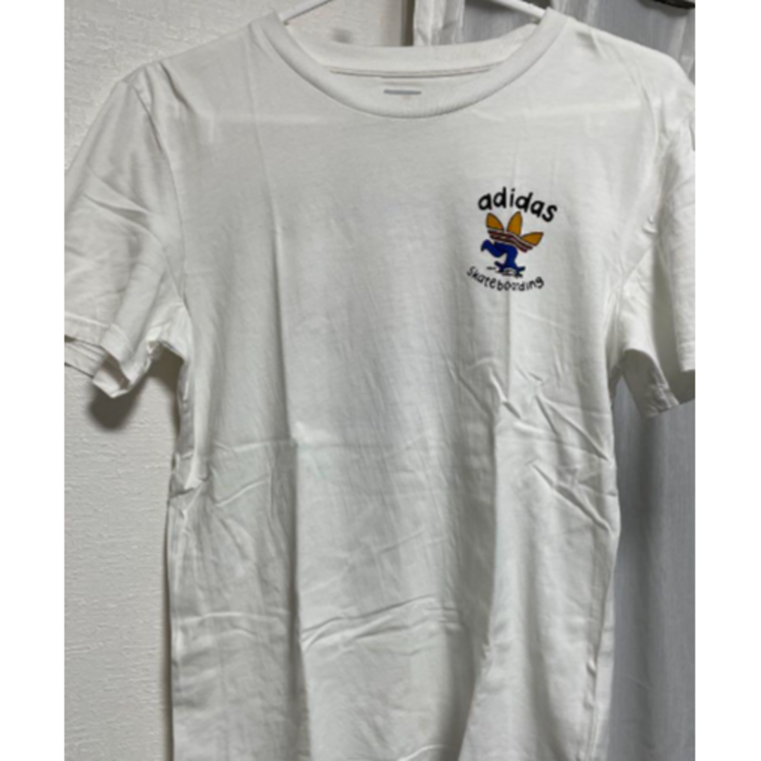 adidas skateboarding Tシャツ