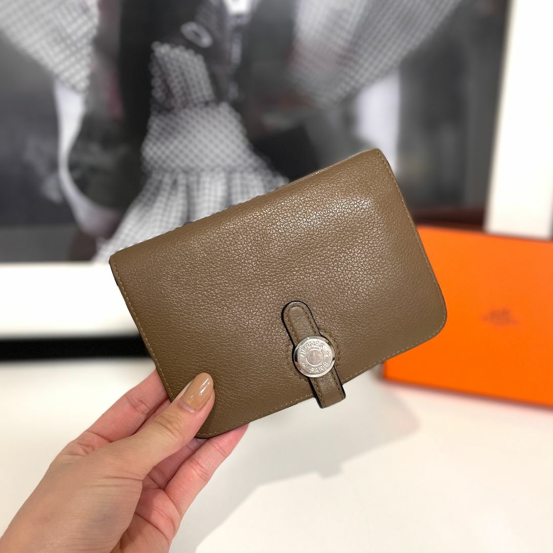 エルメス ドゴン エトゥープ HERMES 財布 人気カラー