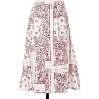 sacai（プリント ・ ロングスカート）のフリマアイテム一覧
