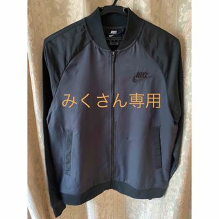 ナイキ(NIKE)のNIKE ジャケット(ナイロンジャケット)