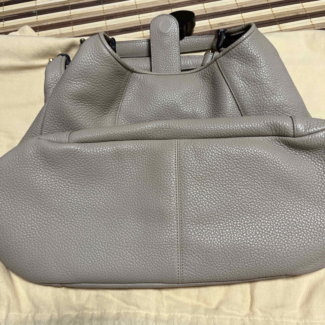 LOEWEレザーバッグ 8