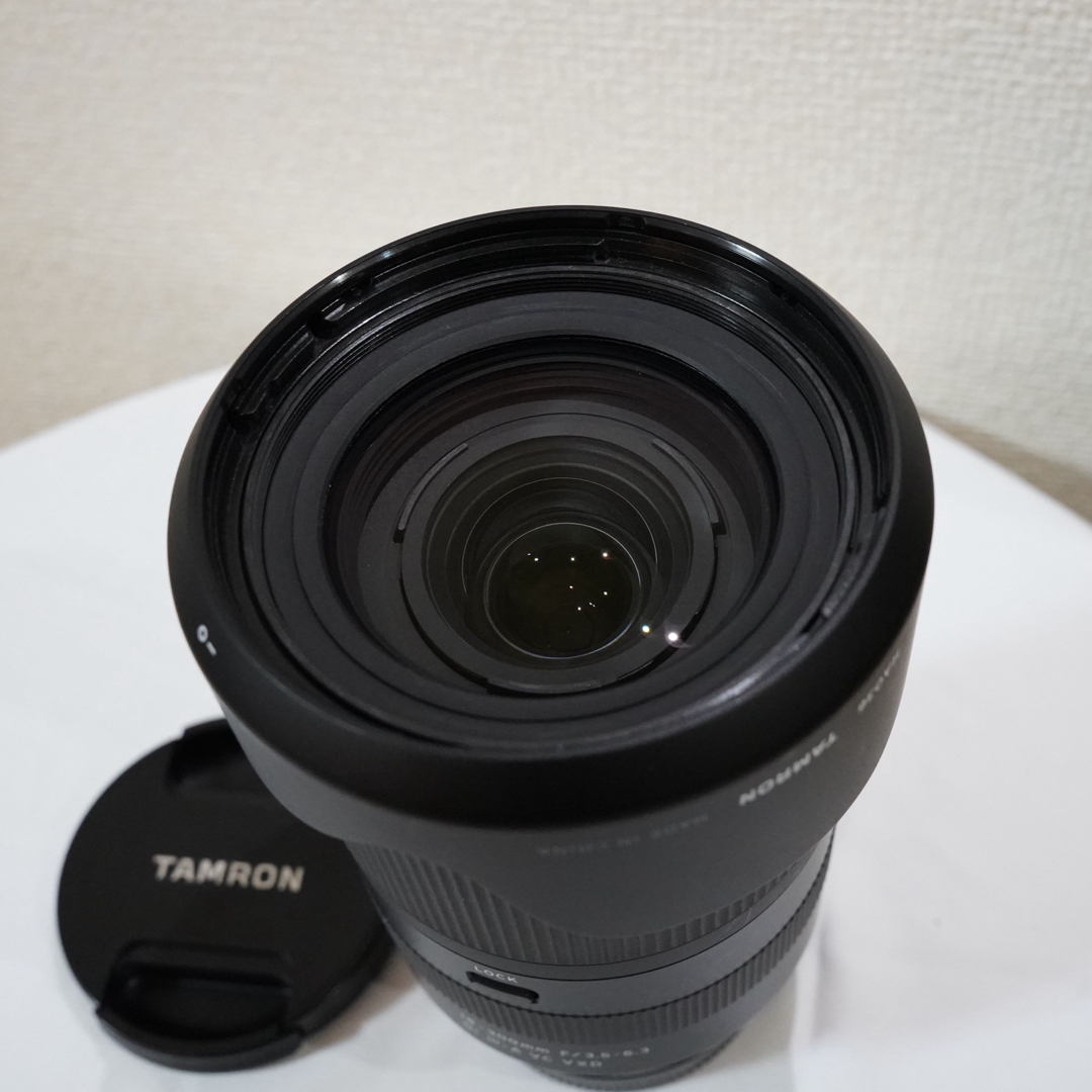 TAMRON(タムロン)のnatyu様専用　TAMRON ソニーEマウント用 カメラレンズ 18-300 スマホ/家電/カメラのカメラ(その他)の商品写真