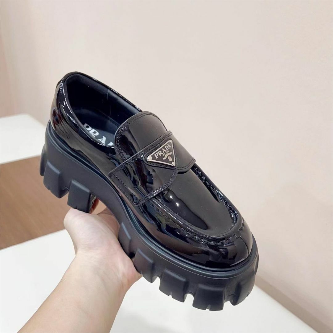 【PRADA】 モノリス ブラッシュドレザー ローファー サイズ36