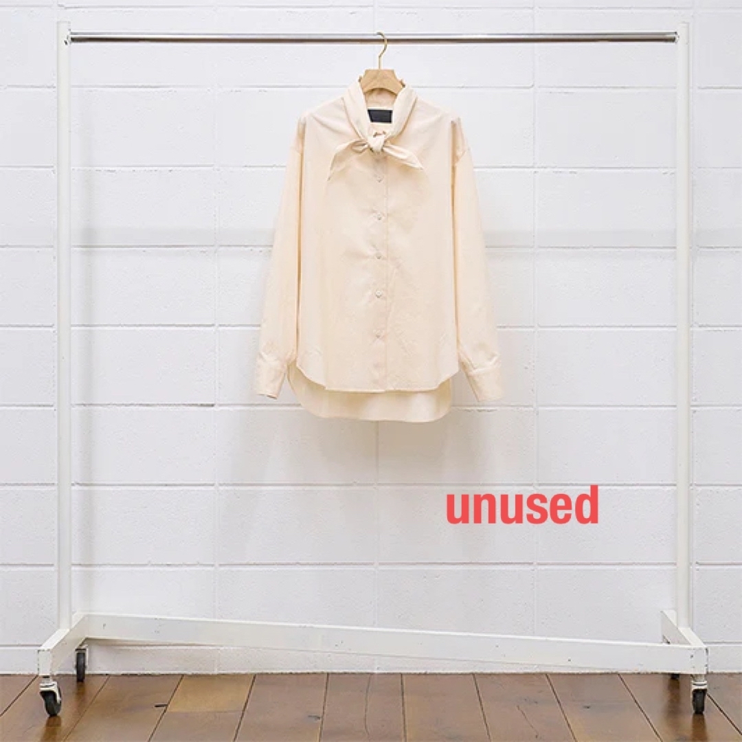 UNUSED(アンユーズド)のunused US2105 リボンシャツ レディースのトップス(シャツ/ブラウス(長袖/七分))の商品写真