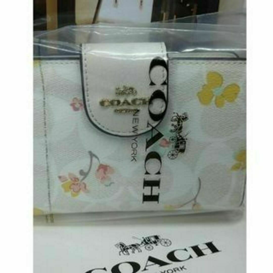 ⏹️未使用⏹️8741 COACH コーチ 折り財布 花柄3マイフラワー  素材