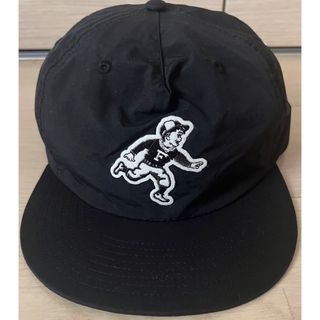 ビームス(BEAMS)のFIELD DAY RUNBOY SNAPBACK CAP ブラック キャップ(キャップ)