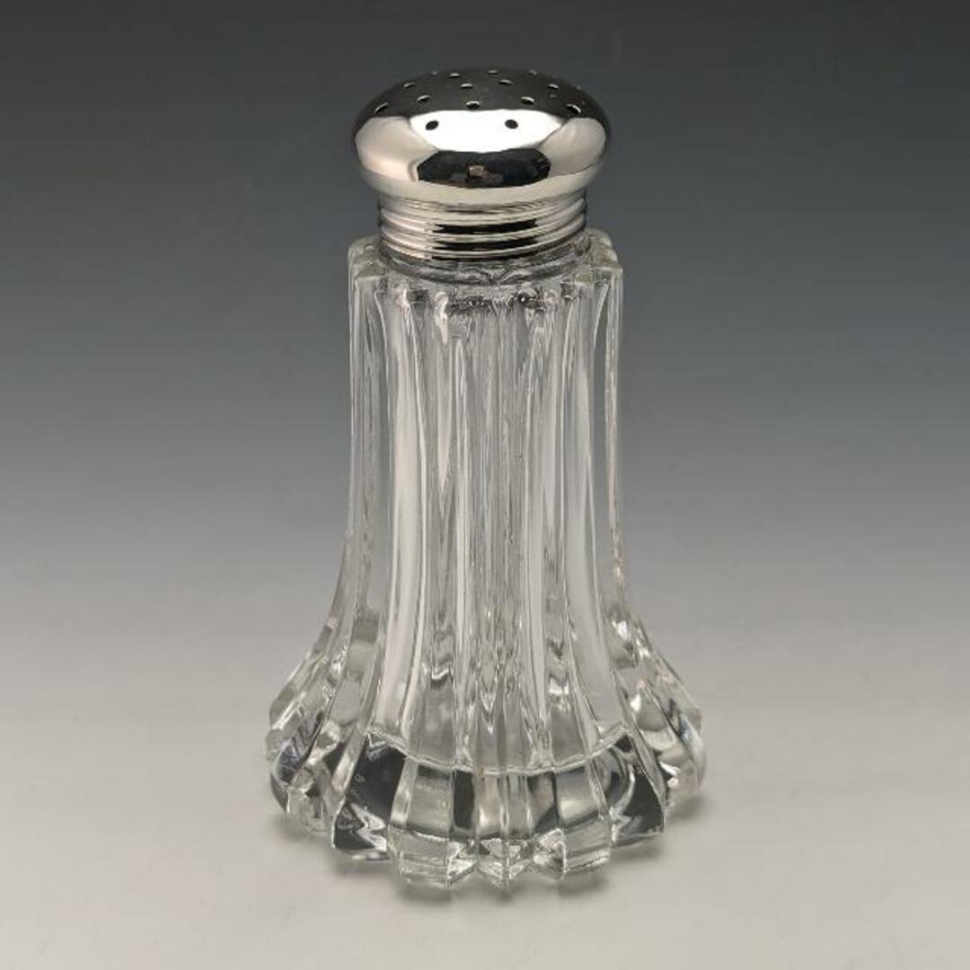 目立った傷や汚れのない美品機能1906年 英国アンティーク カットガラス 調味料入れ 純銀蓋 WW Harrison