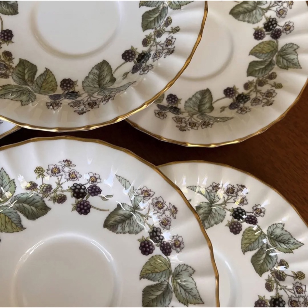 Royal Worcester(ロイヤルウースター)の【未使用美品】ロイヤルウースター★ラビニア★ダブルハンドルC/S 6客　お箱入り インテリア/住まい/日用品のキッチン/食器(食器)の商品写真