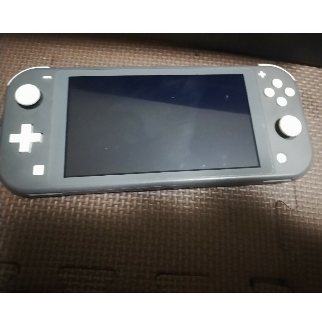 Nintendo Switch(ニンテンドースイッチ)の【明日朝まで値下げ】Switchライト ジャンク エンタメ/ホビーのゲームソフト/ゲーム機本体(携帯用ゲーム機本体)の商品写真
