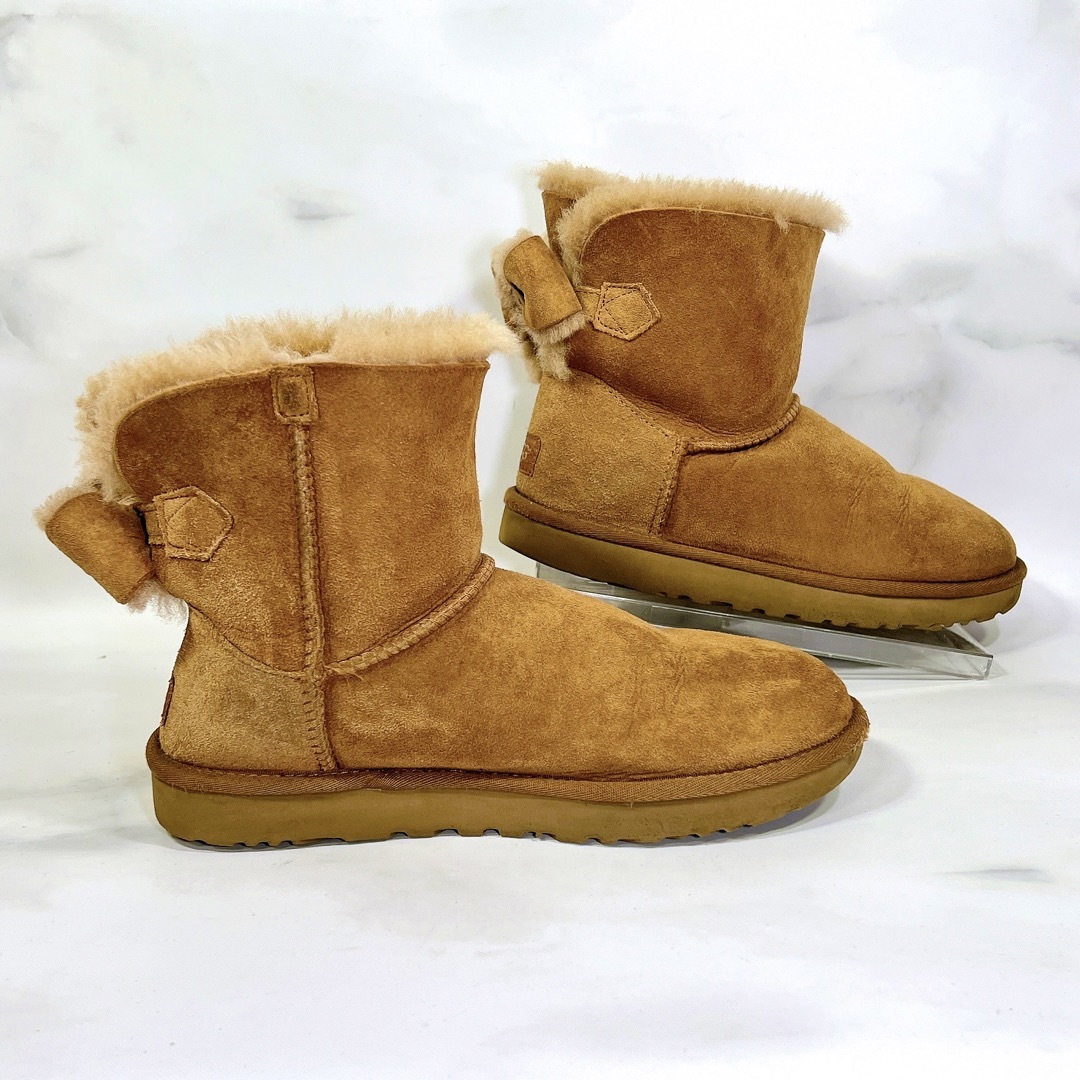 【美品】UGG Naveah ナベア リボン ムートンブーツ ベージュ25.0