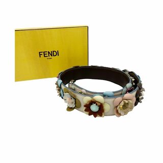 フェンディ(FENDI)の⭐️良品⭐️ フェンディ フラワー ストラップユー ショルダーストラップ(その他)