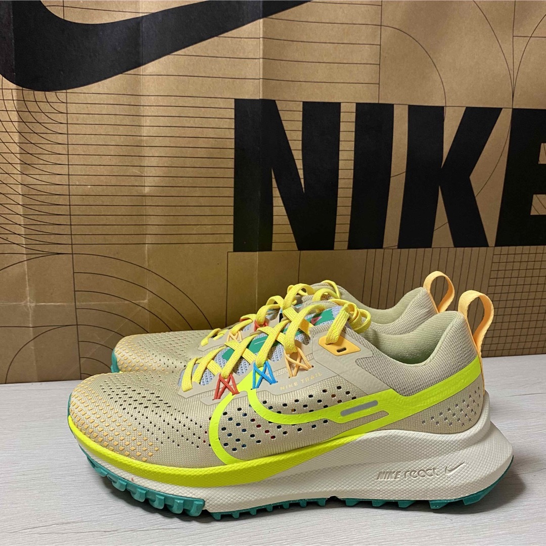 24cm W NIKE REACT PEGASUS TRAIL 4