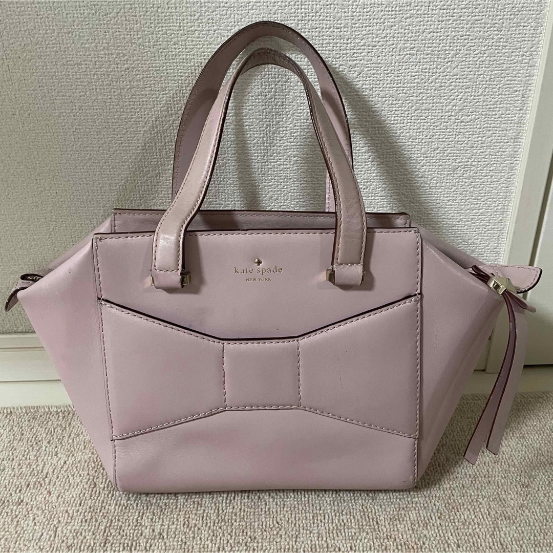 kate spade new york(ケイトスペードニューヨーク)のkate spade ゲートスペード　レザーハンドバッグ　ピンク色 レディースのバッグ(ハンドバッグ)の商品写真