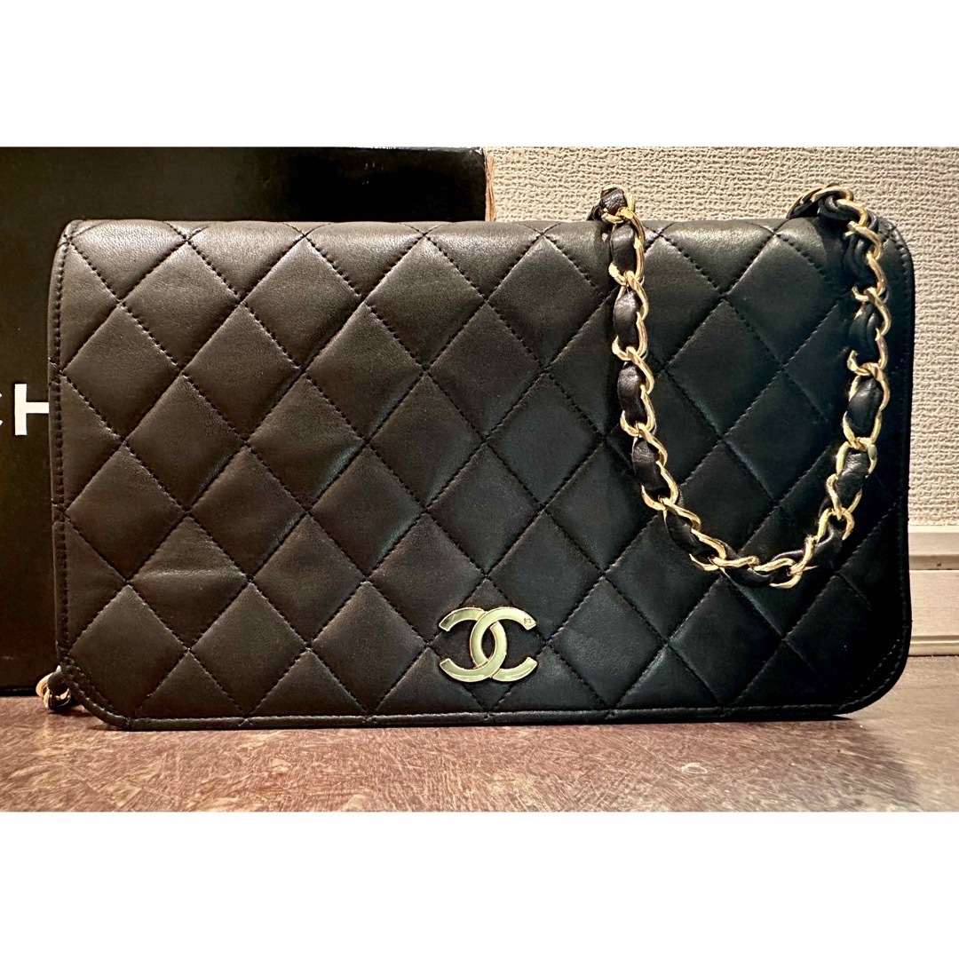 美品 CHANEL シャネル  フルフラップ　マトラッセ 23ショルダーバッグラムスキン