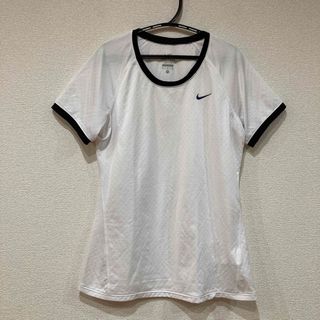 ナイキ(NIKE)のナイキ　NIKE 半袖　Tシャツ　レディース　Mサイズ(Tシャツ(半袖/袖なし))