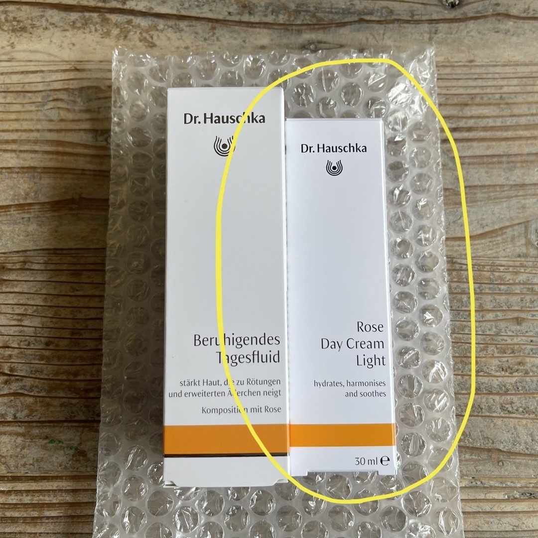 Dr.Hauschka(ドクターハウシュカ)のDr.ハウシュカ　デイクリーム　〈ローズ　ライト〉30ml コスメ/美容のスキンケア/基礎化粧品(フェイスクリーム)の商品写真