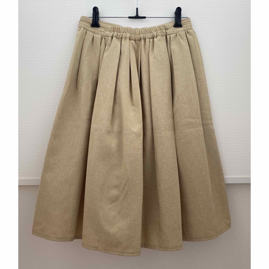 Techichi(テチチ)の２着セット【テチチ】膝丈　フレア　スカート　ベージュ　&　ネイビー レディースのスカート(ひざ丈スカート)の商品写真