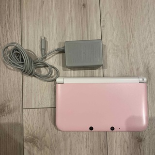 ニンテンドー3DS(ニンテンドー3DS)の任天堂3DS LL 本体 充電器セット 箱無し ピンク(携帯用ゲーム機本体)