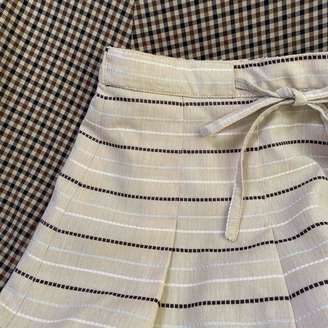 フレアスカート　M  春夏用 レディースのスカート(ひざ丈スカート)の商品写真