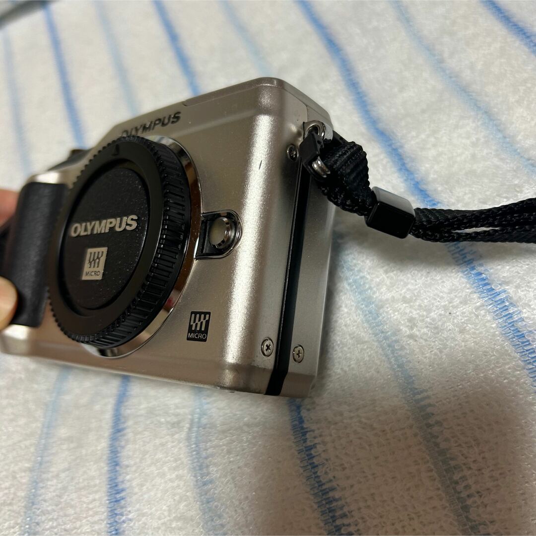 OLYMPUS(オリンパス)のNANAMI様専用　OLYMPUS E-PL2 レンズキット スマホ/家電/カメラのカメラ(ミラーレス一眼)の商品写真