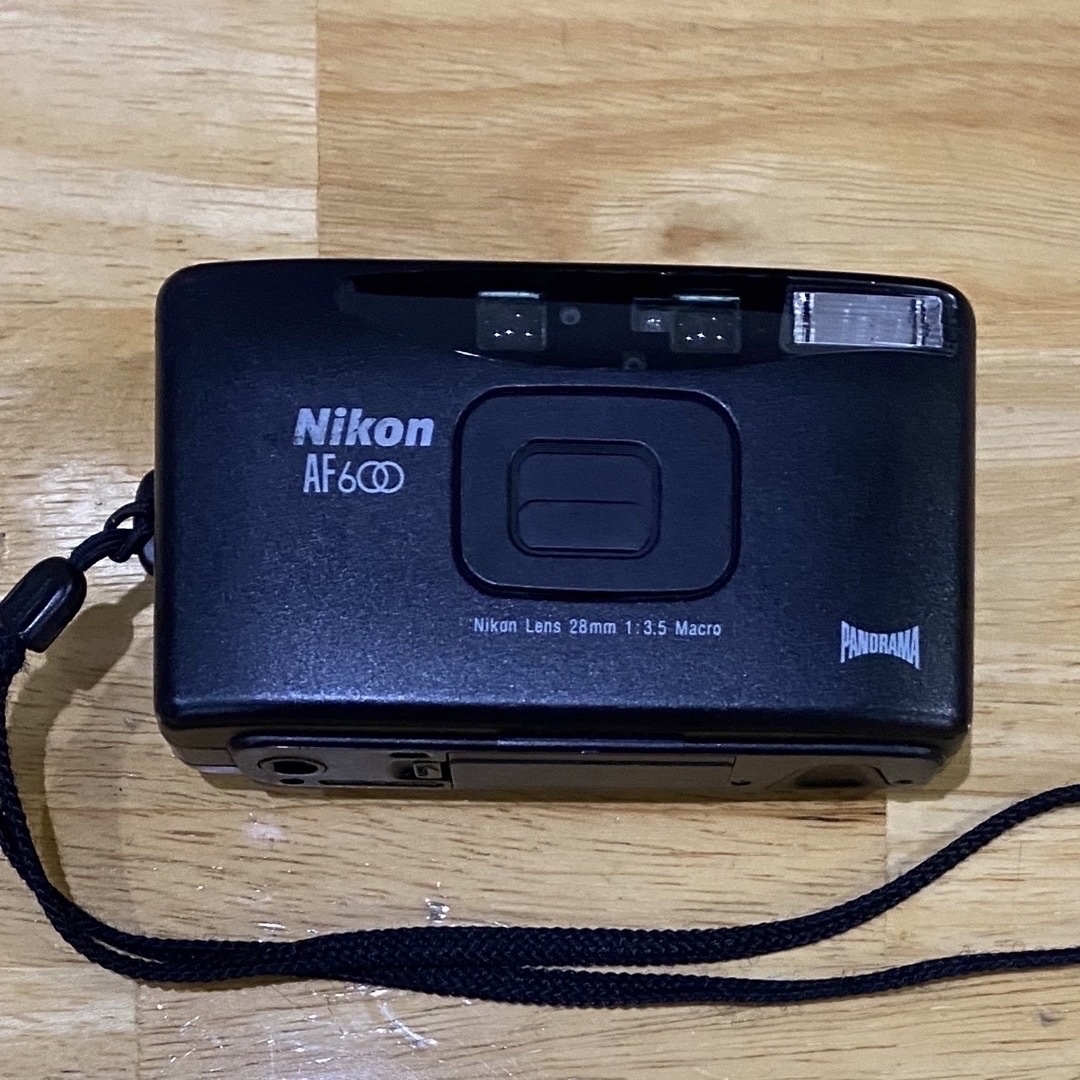 フィルムカメラ　NIKON AF600 完動品