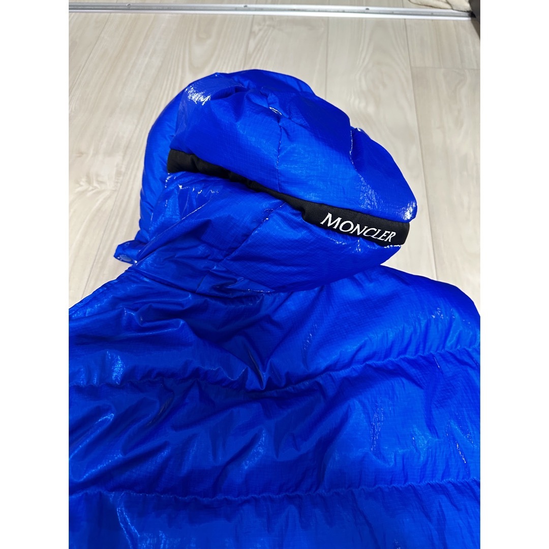 MONCLER(モンクレール)のMONCLER2022/23 メンズ 日本に5着目しかない限定品　ダウンベスト  メンズのジャケット/アウター(ダウンベスト)の商品写真