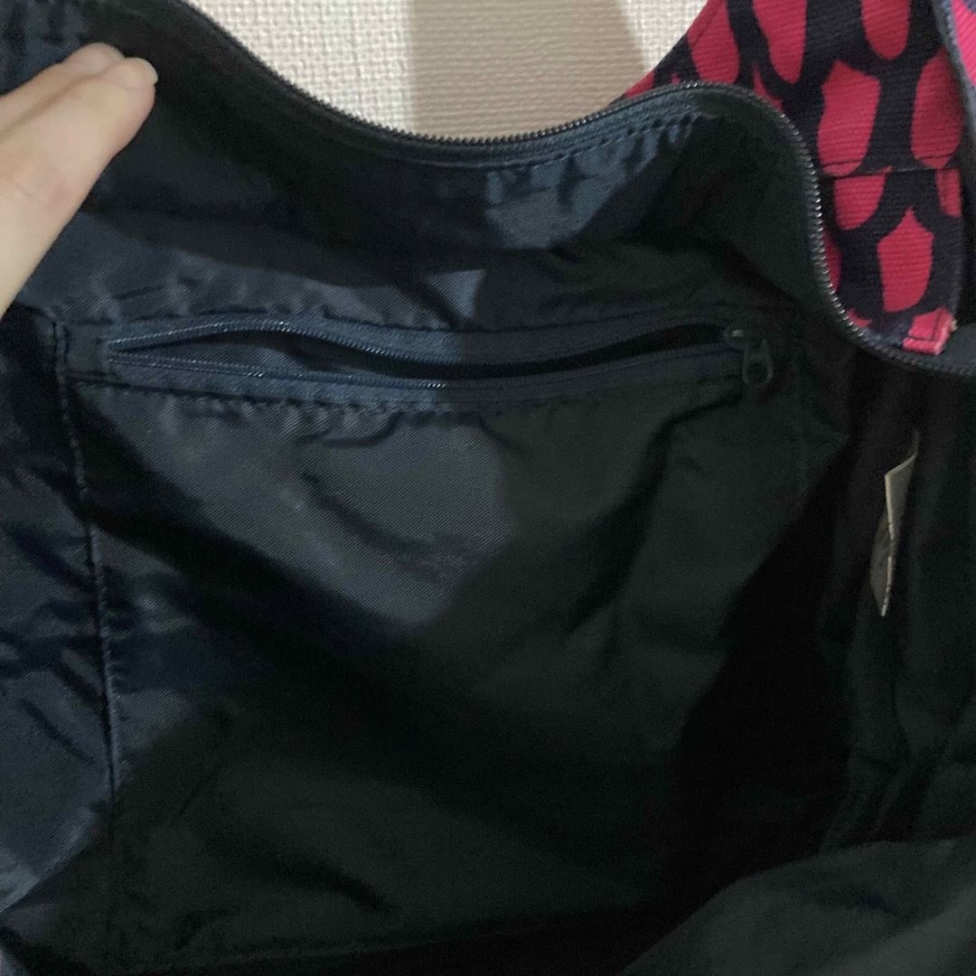 marimekko(マリメッコ)のマリメッコ☆レア！美品☆マチ付き ファスナー付きバッグ レディースのバッグ(ボストンバッグ)の商品写真