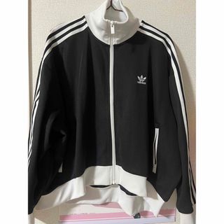 adidas ショート丈 短丈 トラックジャケット L カーキ