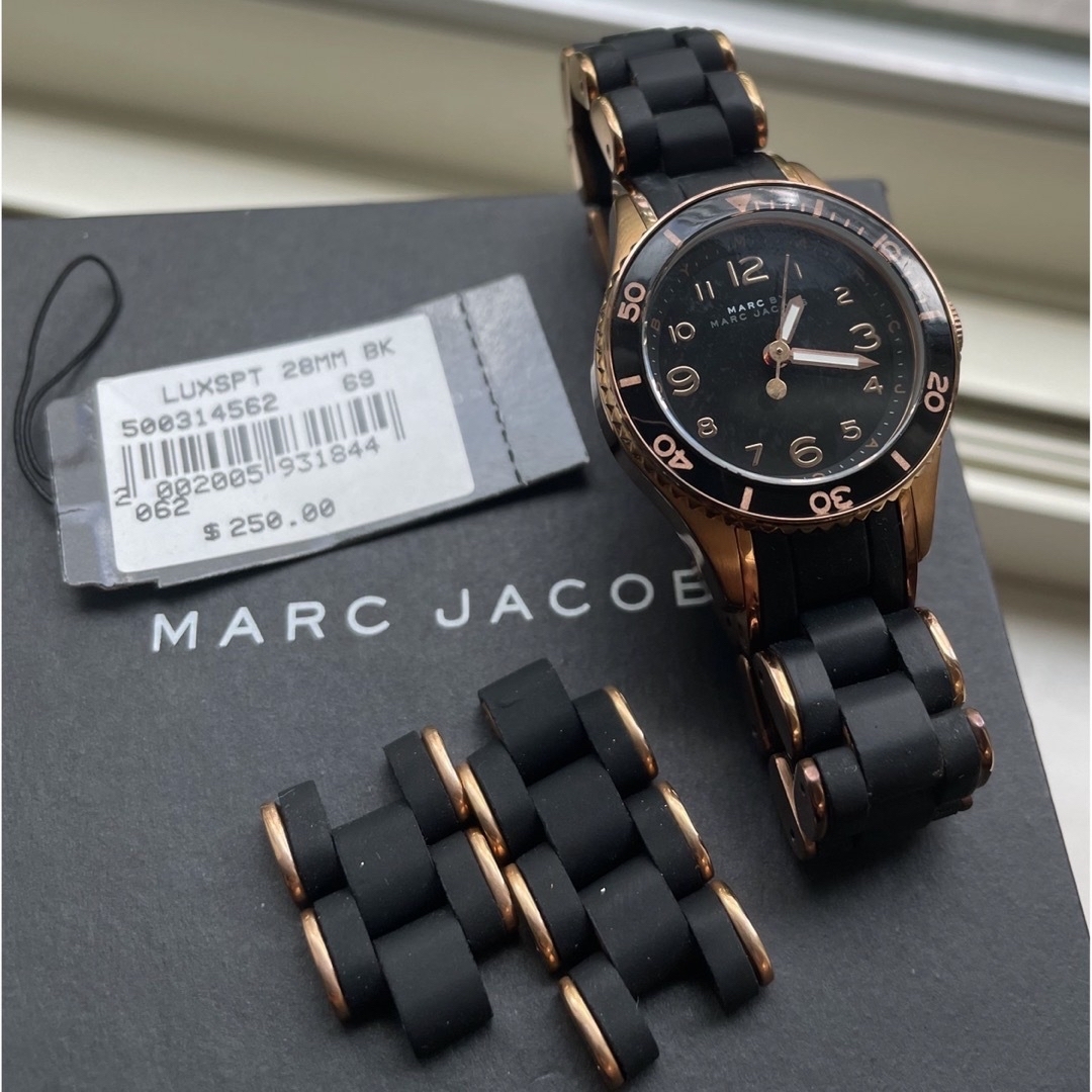 MARC BY MARC JACOBS(マークバイマークジェイコブス)の【電池新品美品】マークジェイコブス腕時計28㎜レディース(*^_^*) レディースのファッション小物(腕時計)の商品写真