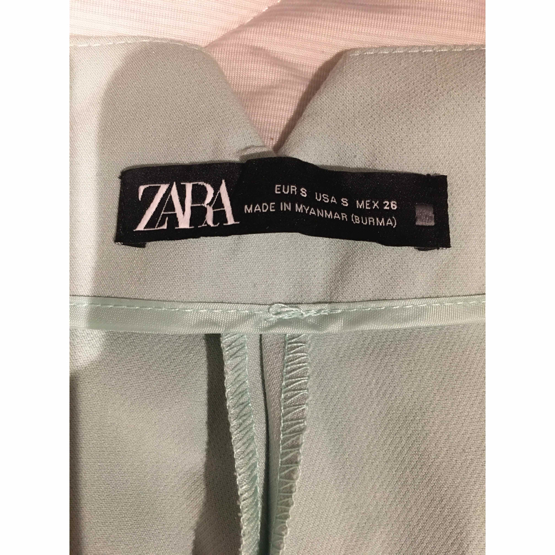 ZARA(ザラ)の【美品】ZARA ハイウエストテーパードパンツ レディースのパンツ(カジュアルパンツ)の商品写真