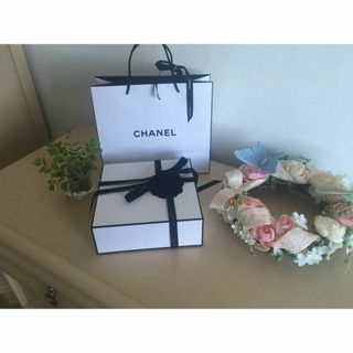 シャネル(CHANEL)の★CHANEL★香水パッケージ箱・ショップ袋セット★リボン・カメリア付き★送料込(その他)