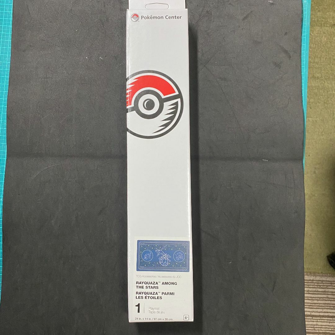 ポケモン - 海外ポケモンセンター限定 プレイマット レックウザ ポケモン - 海外ポケモンセンター限定 プレイマット レックウザ