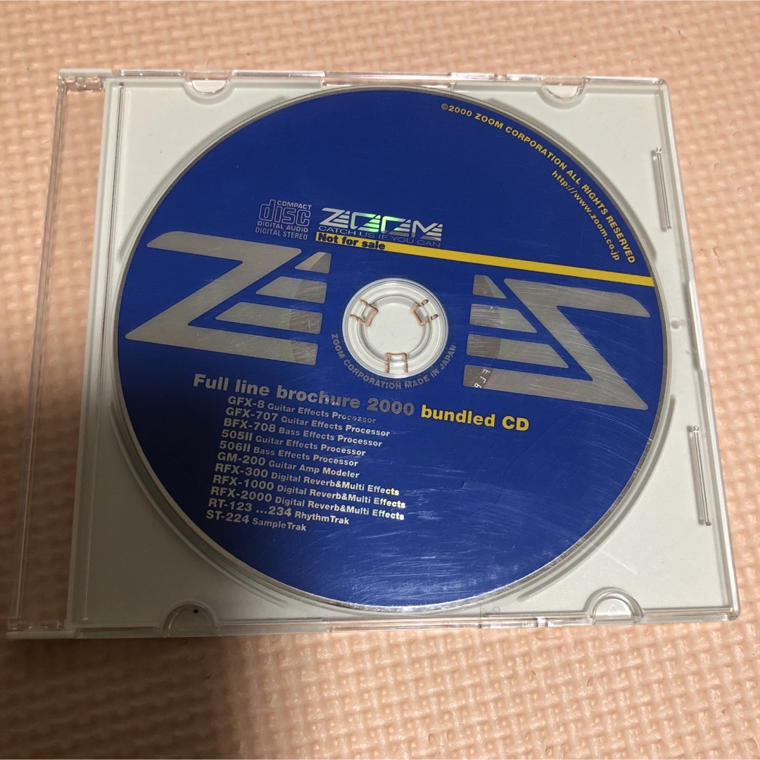 Zoom(ズーム)の当時物！ZOOM エフェクター　非売品 CD 楽器のレコーディング/PA機器(エフェクター)の商品写真