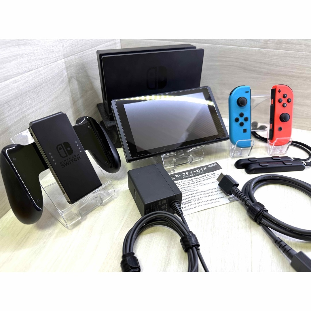 Nintendo Switch - 美品！内容品完備ですぐに遊べる液晶新型Nintendo ...