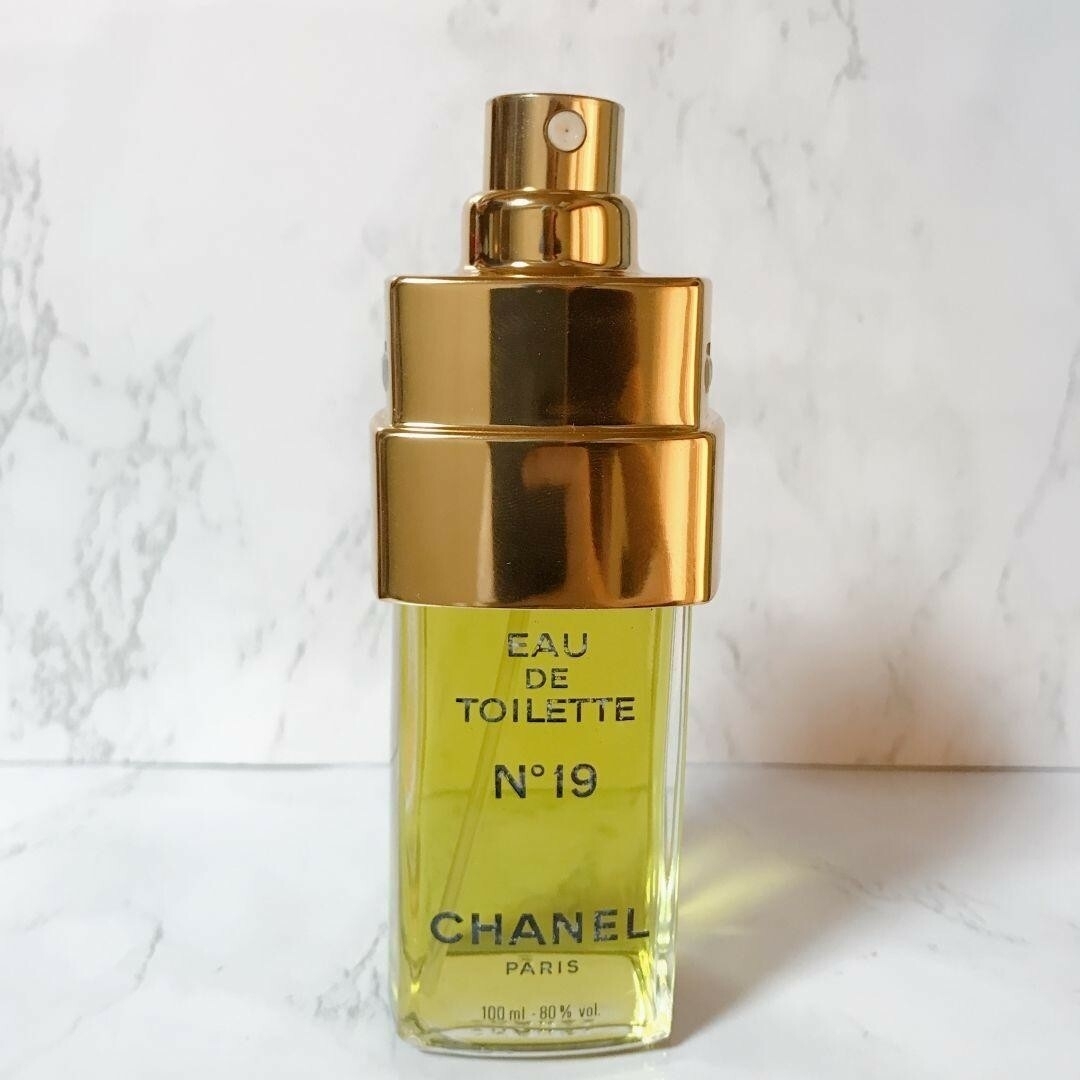 名香　CHANEL シャネル No19 オードゥ トワレット 100ml