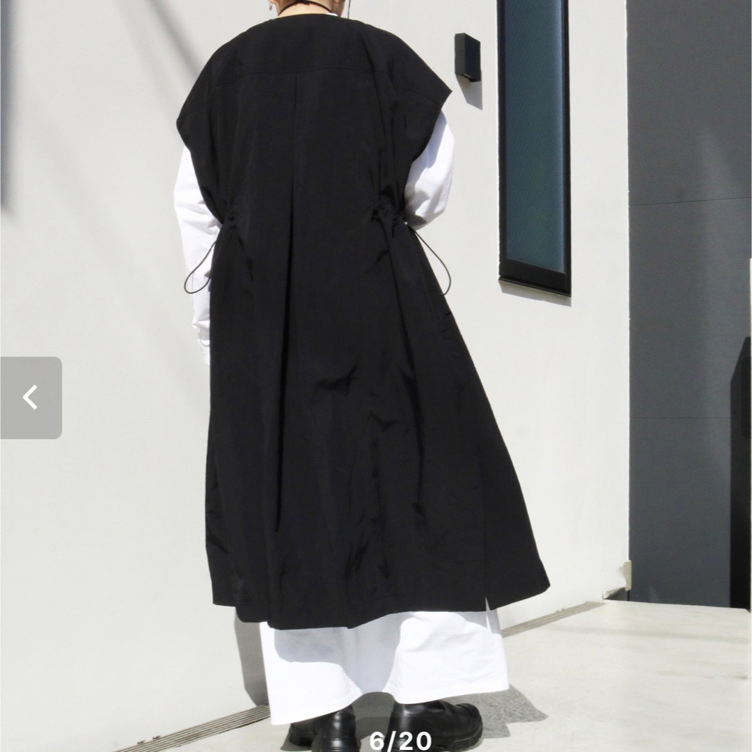 TODAYFUL(トゥデイフル)のaere アエレ　新品未使用　no sleeve nylon coat レディースのトップス(ベスト/ジレ)の商品写真