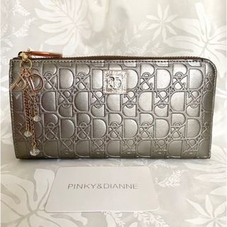 ピンキーアンドダイアン 財布(レディース)(ゴールド/金色系)の通販 ピンキーアンドダイアン 財布(レディース)(ゴールド/金色系)の通販