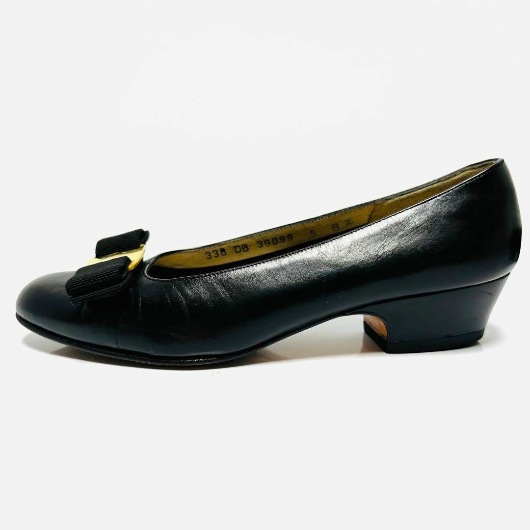 Salvatore Ferragamo - 良品✨フェラガモ 5B 約22.5cm パンプス ヴァラ