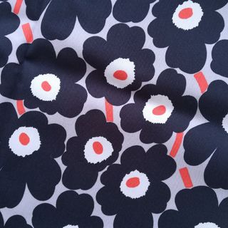 マリメッコ(marimekko)のマリメッコ　marimekko　グレー　ブラック　オレンジ　撥水　ハンドメイド(生地/糸)