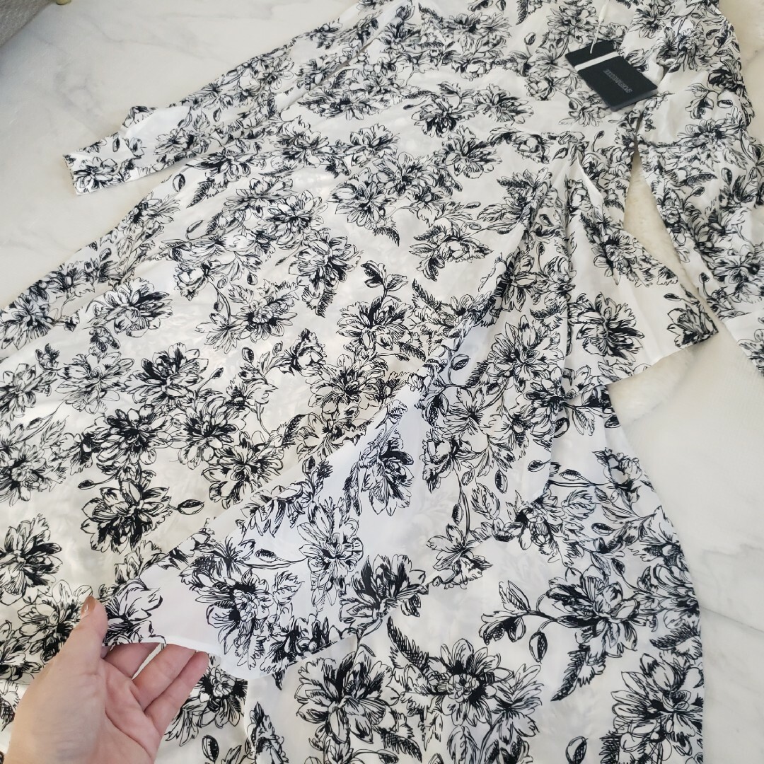 SPORTMAX（MAX MARA） - 新品♪SPORTMAX CODE 花柄ラップデザイン ...